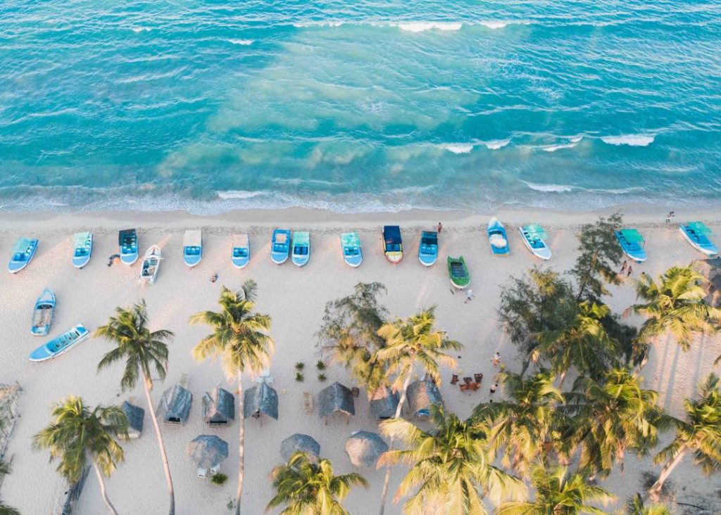 Trincomalee · Turquoise water, palm-lined beaches and coastal journeys around the east coast.